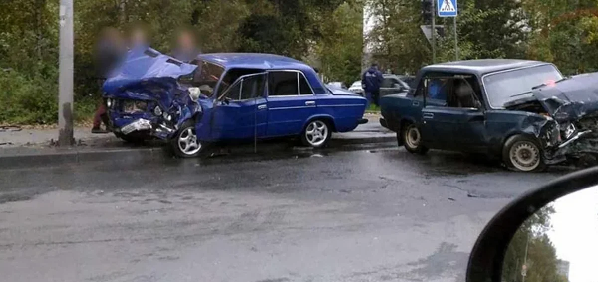 Daşkəsəndə iki avtomobil toqquşub, sürücülər xəsarət alıb