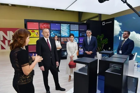 Prezident İlham Əliyev “Bakutel-2019” sərgisi ilə tanış olub - YENİLƏNİB