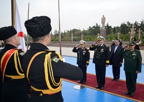 Azerbaijani, Iranian Navy Commanders meet in Baku