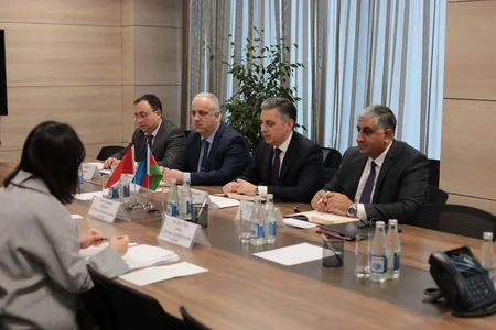 Çin diplomatı koronavirusa görə AQTA-da olub
