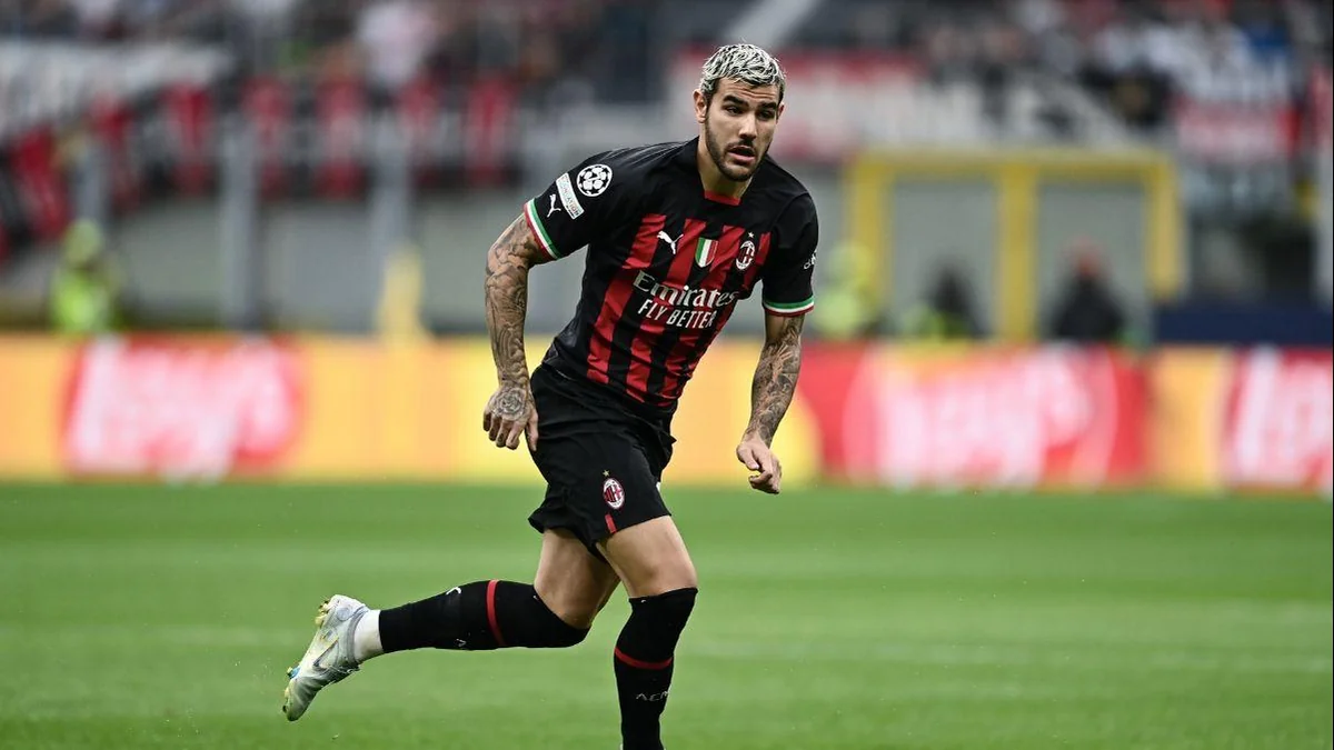 Milanın futbolçusunun evi qarət olunub
