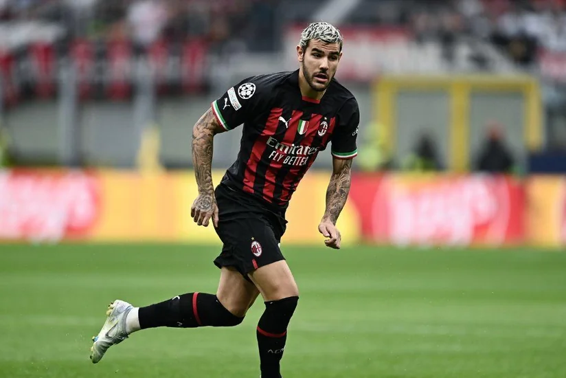 Milanın futbolçusunun evi qarət olunub