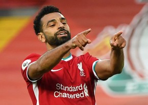 Məhəmməd Salah evsizi xuliqanlardan xilas etdi