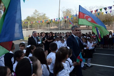 Ağsunun Bico kəndində Heydər Əliyev Fondu tərəfindən inşa olunan yeni məktəb binası istifadəyə verilib
