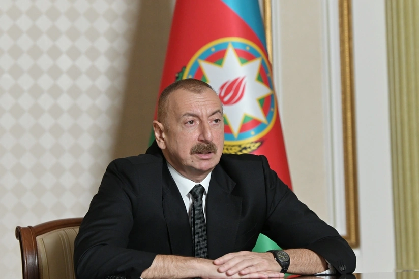 İlham Əliyev: Sizdən əvvəl bu vəzifələrdə çalışmış insanlar korrupsiyaya qurşanmışdılar