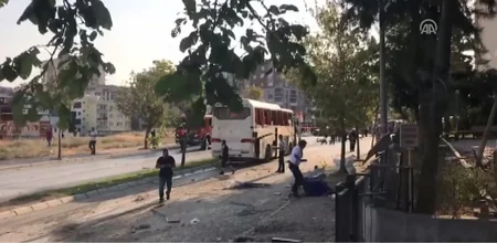 İzmirdə partlayış olub - VİDEO