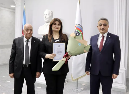 Vəkillər Kollegiyasının rəhbərliyi yeni hakim təyin edilən vəkillərlə görüşüb