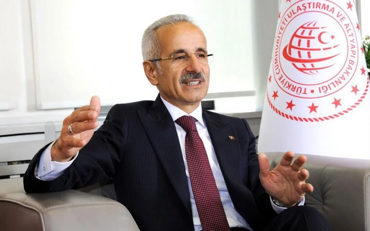 Türkiyəli nazir: Tərəfdaş ölkələrlə birlikdə Orta dəhlizin imkanlarını artırmağa çalışırıq