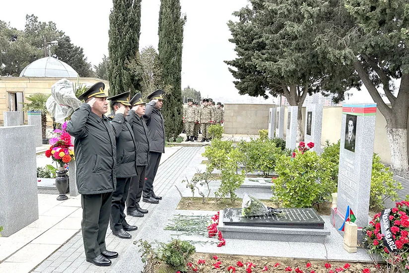 Milli Qəhrəman Mübariz İbrahimovun məzarı ziyarət edilib