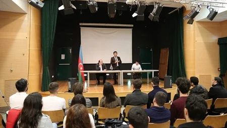 İtaliyada təhsil alan azərbaycanlı tələbələrlə görüş keçirilib