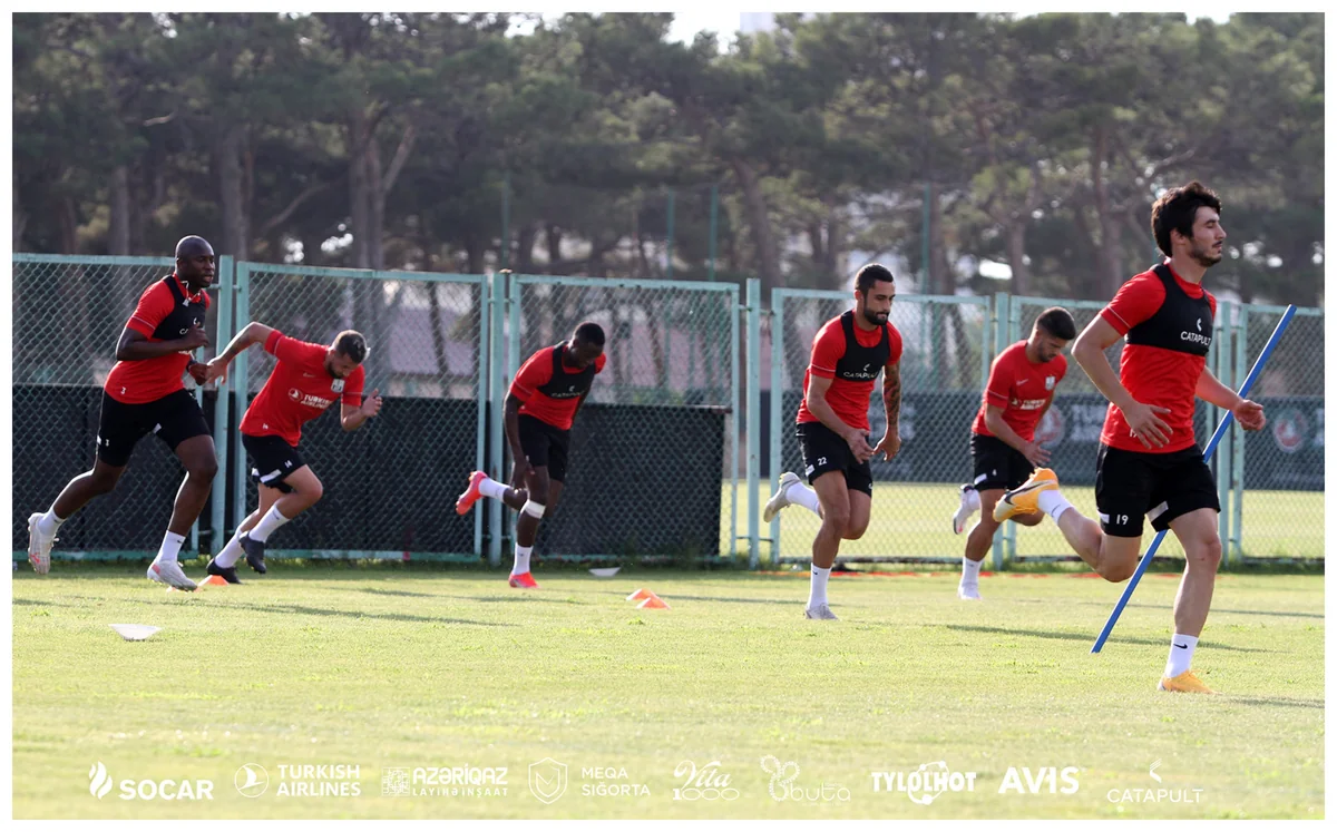 Neftçi yeni transferlərini sifariş etdi