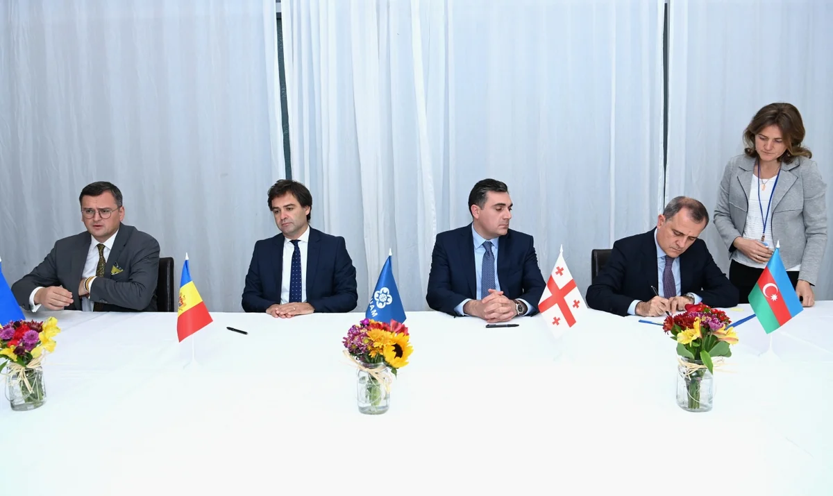 GUAM-a üzv dövlətlər arasında protokol və konvensiya imzalanıb - FOTO