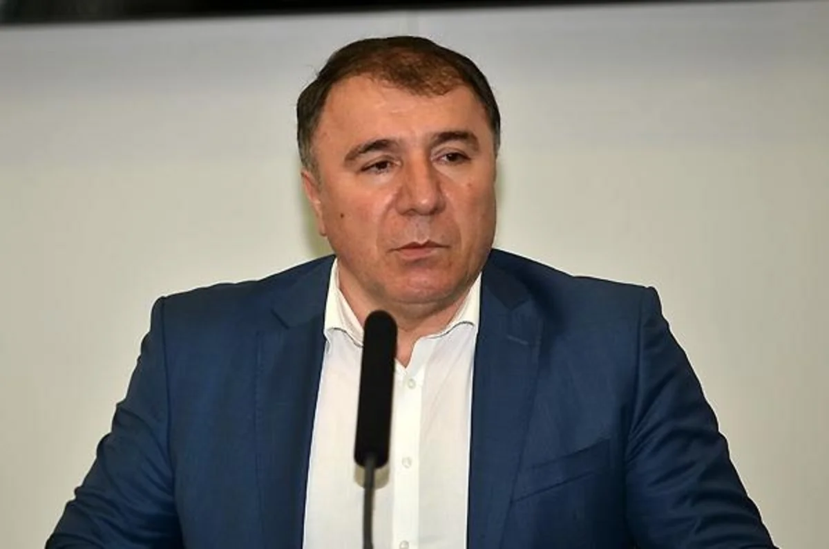 Сын Искандера Джавадова задержан за автохулиганство - ФОТО