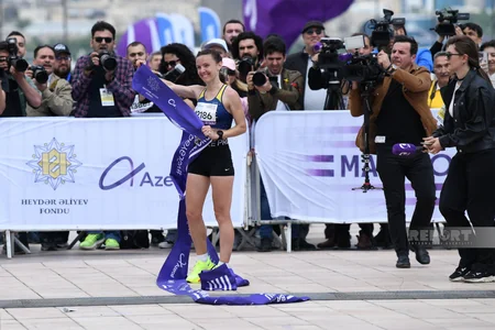 Heydər Əliyev Fondunun təşəbbüsü ilə keçirilən “Bakı Marafonu 2024” start götürüb