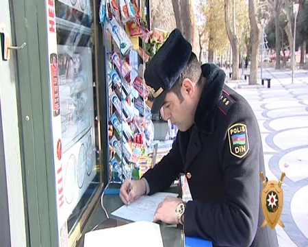 В Баку проведен рейд против продающих сигареты несовершеннолетним