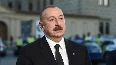 Prezident İlham Əliyev Praqada Azərbaycan televiziya kanallarına müsahibə verib