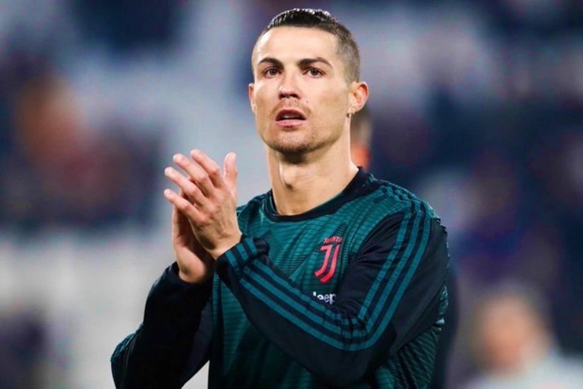 Yuventus Ronaldunu satış siyahısına saldı