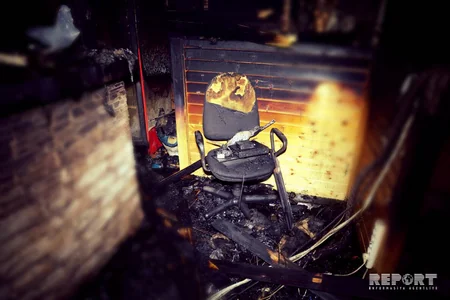 Bakıda tikinti materiallarının satıldığı mağazalarda güclü yanğın olub - FOTO