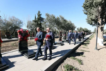 Şahin Bağırov Şirvan şəhərində vətəndaşları qəbul edib