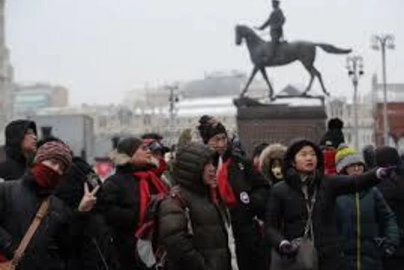 Российские туроператоры приостанавливают прием организованных групп из Китая