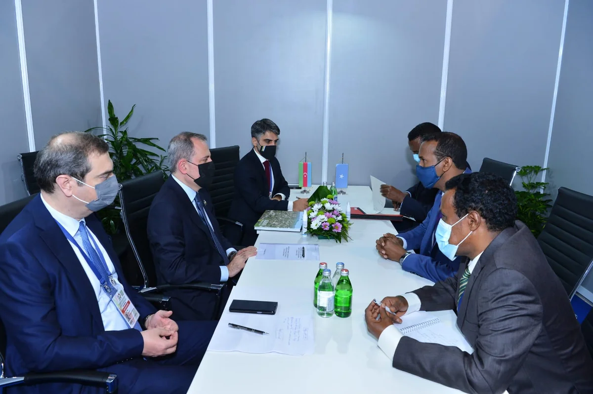 Ceyhun Bayramov Somalinin ticarət və sənaye naziri ilə görüşüb