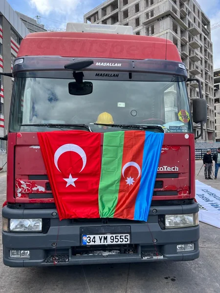 Азербайджан направил очередную партию гумпомощи пострадавшим от землетрясения в Кахраманмараше