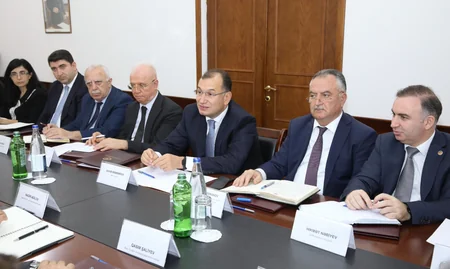 AHİK ilə Mediasiya Şurası arasında birgə əməkdaşlığa dair memorandum imzalanıb