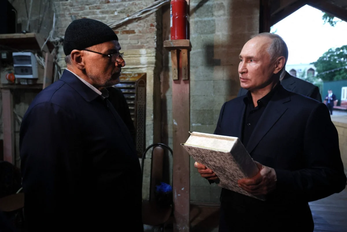 Putin: “Rusiyada Qurani-Kərimə hörmətsizlik cinayət sayılır”