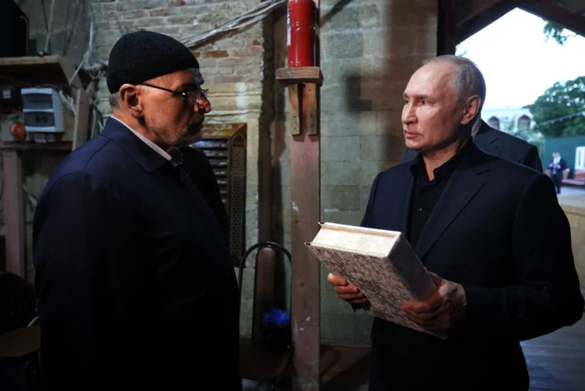 Putin: “Rusiyada Qurani-Kərimə hörmətsizlik cinayət sayılır”