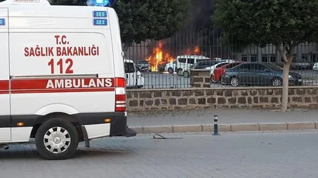 Перед зданием мэрии Аданы произошел взрыв: двое погибли, 21 ранен - ОБНОВЛЕНО