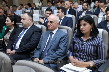 “Abituriyent” jurnalının 12-ci nömrəsi təqdim olunub