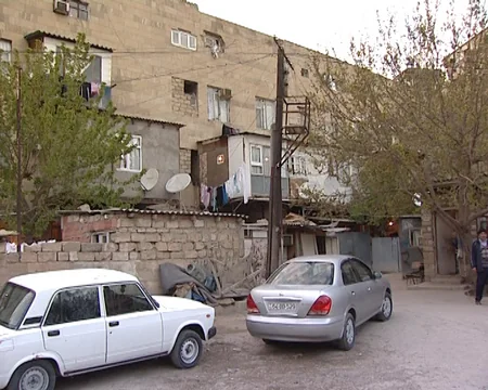 Bakıda qohumunun evindən oğurluq edən qadın tutulub