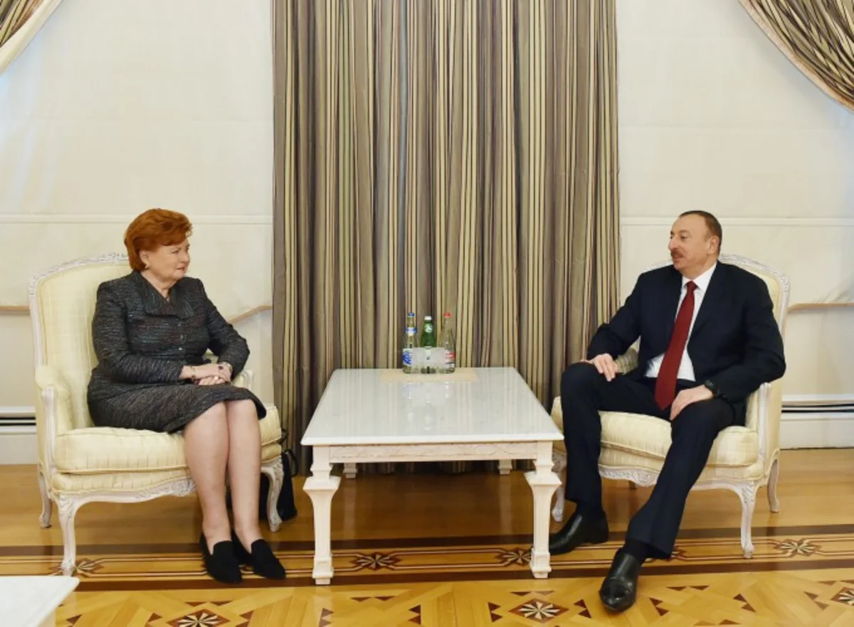 Prezident İlham Əliyev Latviyanın sabiq dövlət başçısını qəbul edib