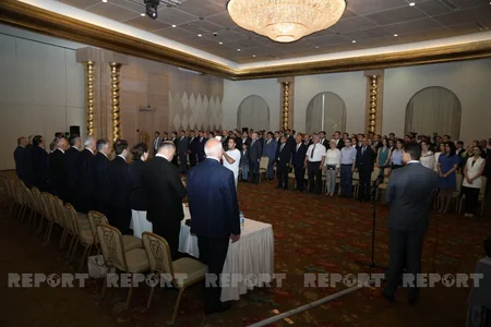 102 nəfər and içərək vəkil olub