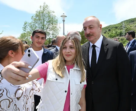 Prezident Laçının Sus kəndinə köçmüş sakinlərlə görüşüb - YENİLƏNİB
