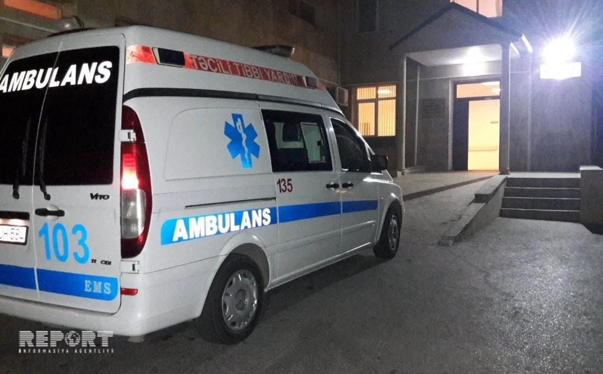 В центре Баку столкнулись два автомобиля, есть пострадавший
