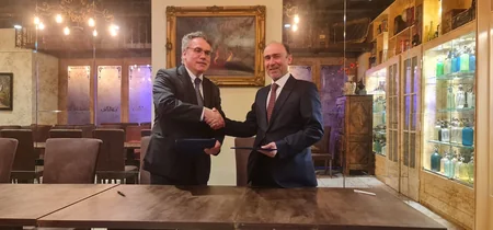 Azerbaijan, Hungary sign memorandum on cooperation in banking sector 