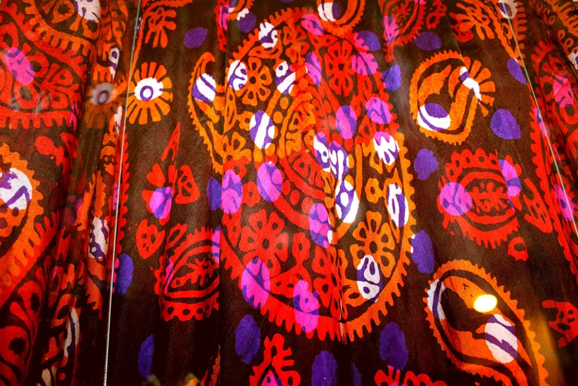 Azerbaijan starts selling kelaghayi on Amazon and eBay