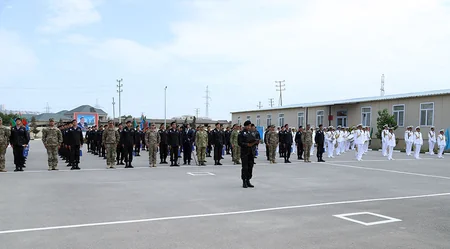 Azerbaijan defence minister attends next graduation ceremony of Marines Commando Basic Courses 