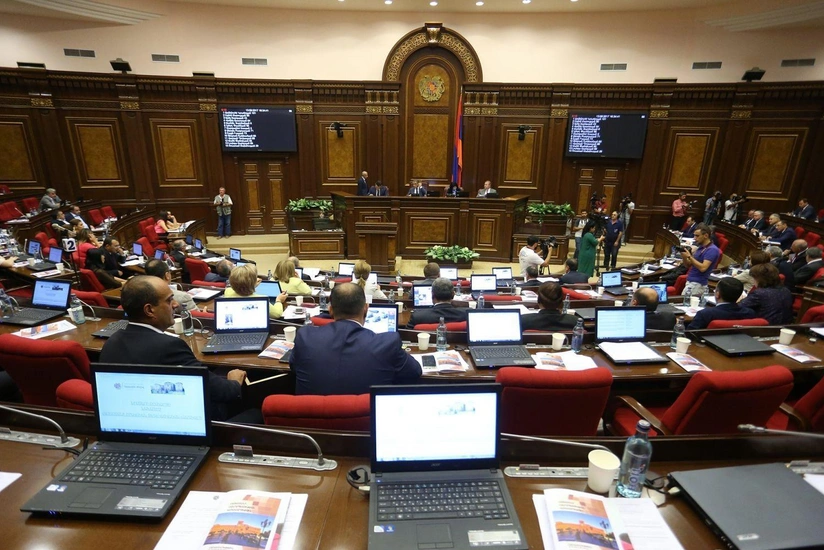 Armenian opposition boycotts meeting attended by Pashinyan