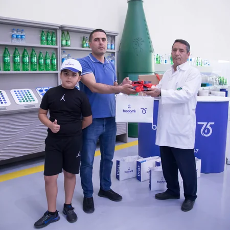 Badamlı75 lotereyasının 3-cü tirajının qaliblərinə hədiyyələr təqdim edilib
