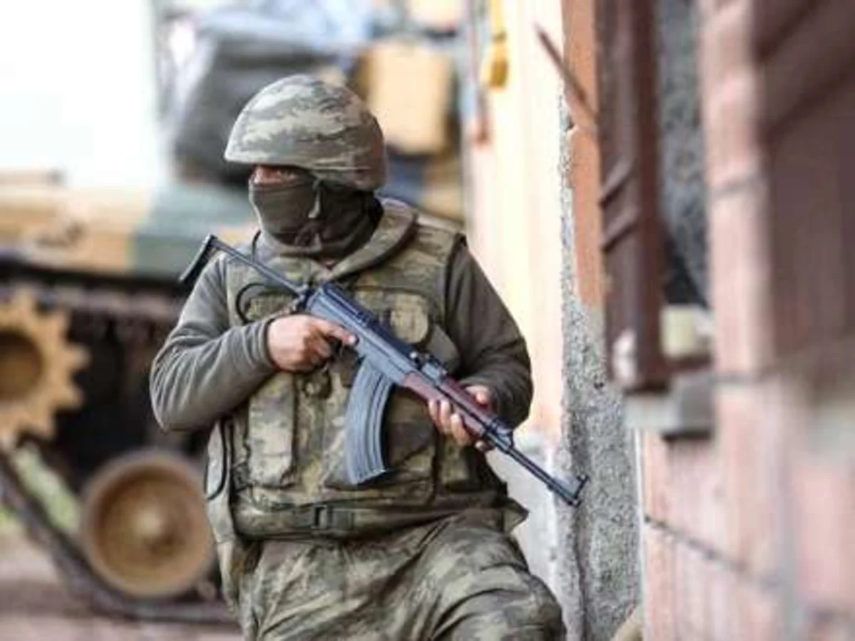 ​Türkiyədə antiterror əməliyyatı nəticəsində 20 terrorçu zərərsizləşdirilib