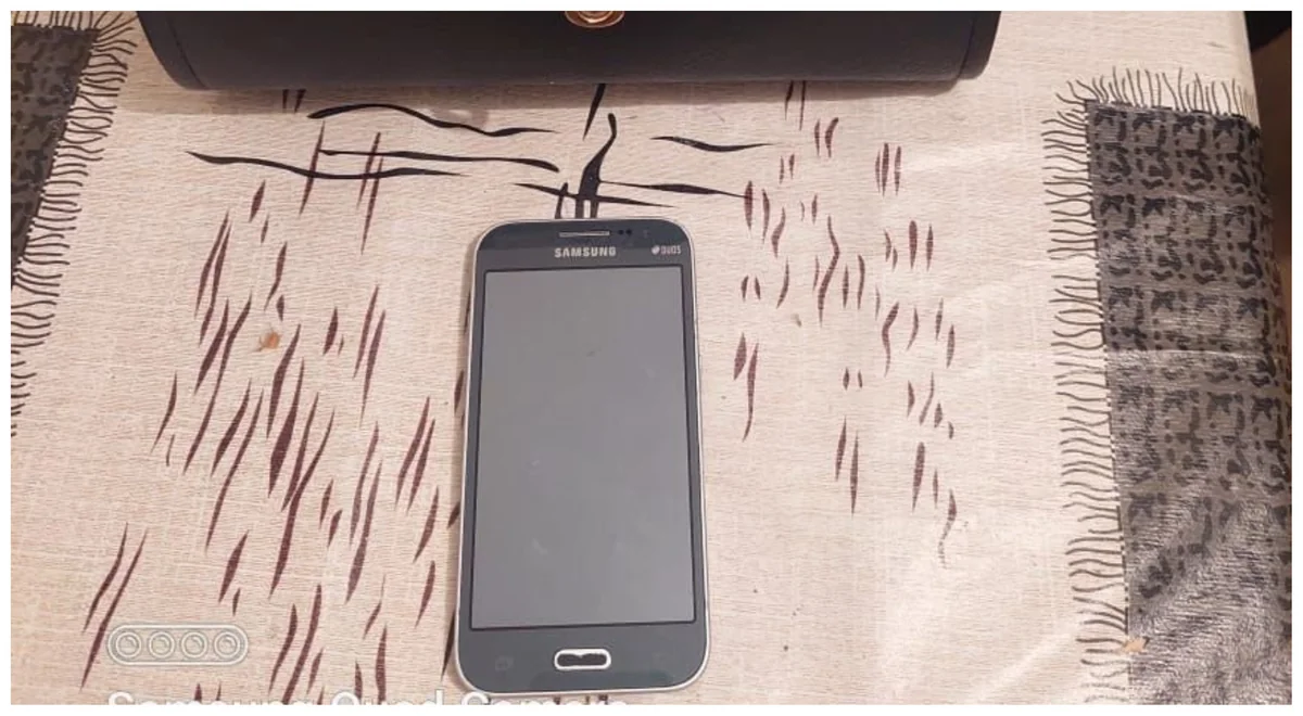 Bakıda qadın həbsdə olan ərinə telefon ötürmək istəyib