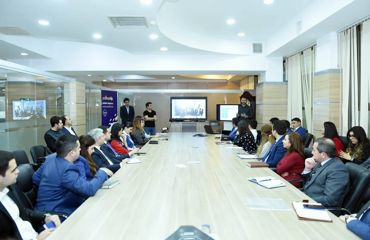 “Yüksəliş” İctimai Birliyinin nümayəndələri “ASAN xidmət”də onlayn təlim keçirib