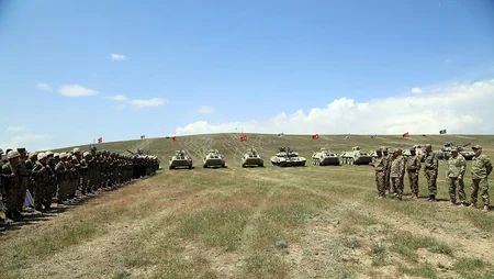 Azərbaycan və Türkiyə hərbçiləri tapşırıqları uğurla yerinə yetirib - VİDEO