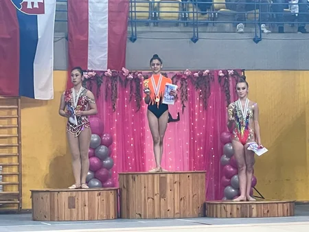 Azərbaycanın 2 gimnastı Macarıstanda qızıl medal qazanıb
