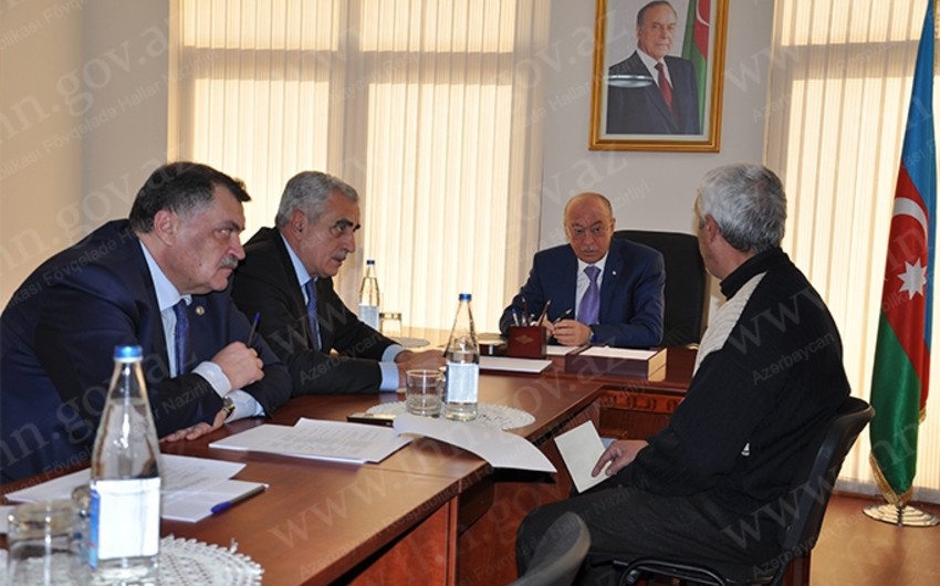 Fövqəladə hallar naziri Füzulidə vətəndaşları qəbul edib