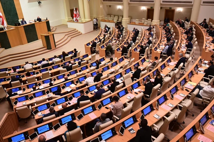 Спикер парламента Грузии объяснил причину аннулирования мандатов 49 депутатов