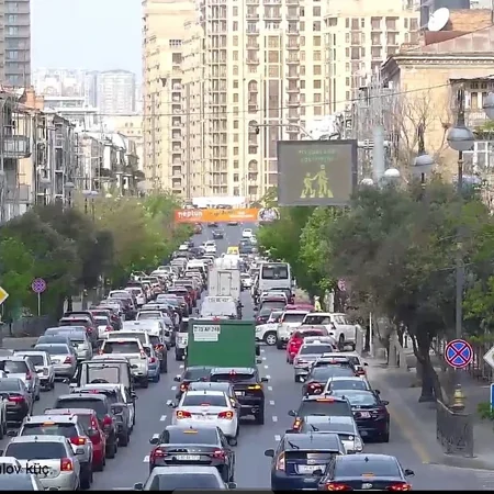 Bakının bir sıra yollarında tıxac müşahidə olunur