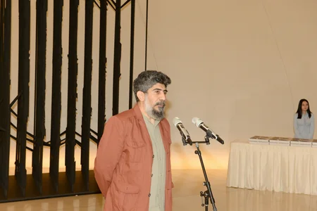Heydər Əliyev Mərkəzində Ulu Öndərə həsr olunan instalyasiya, fotoalbom və film təqdim edilib